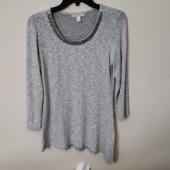 A light Gray sweater tunic - Picture 1 of 3